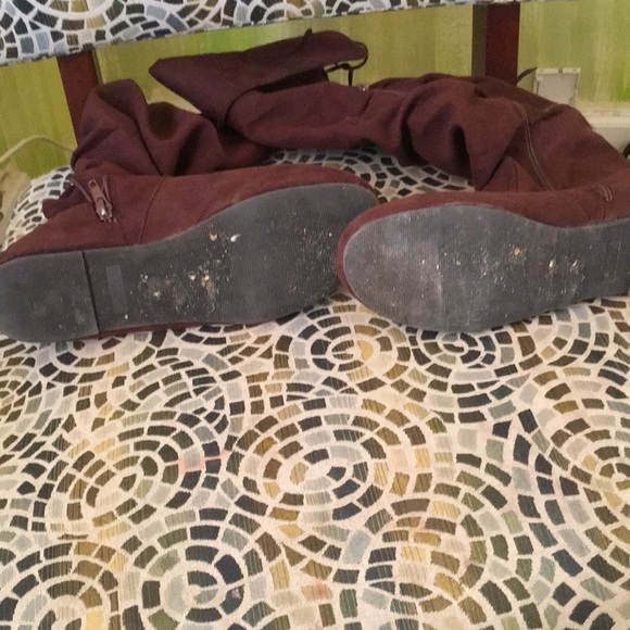 Boots - Picture 5 of 6